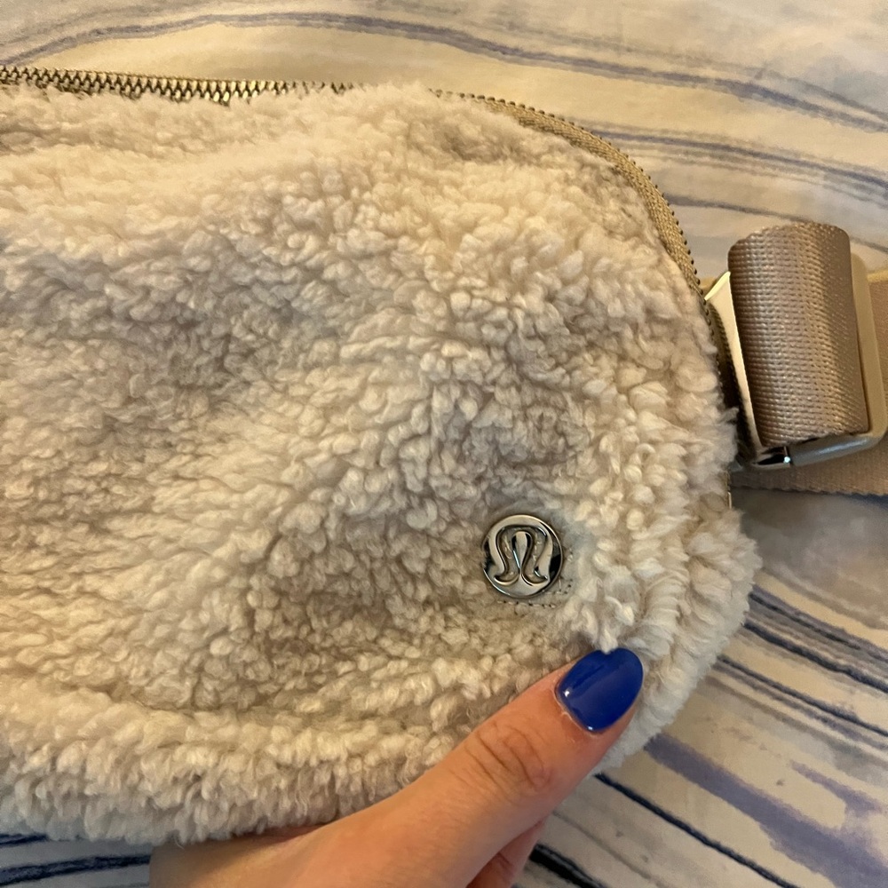 Lulu Lemon Belt Bag New Without Tags